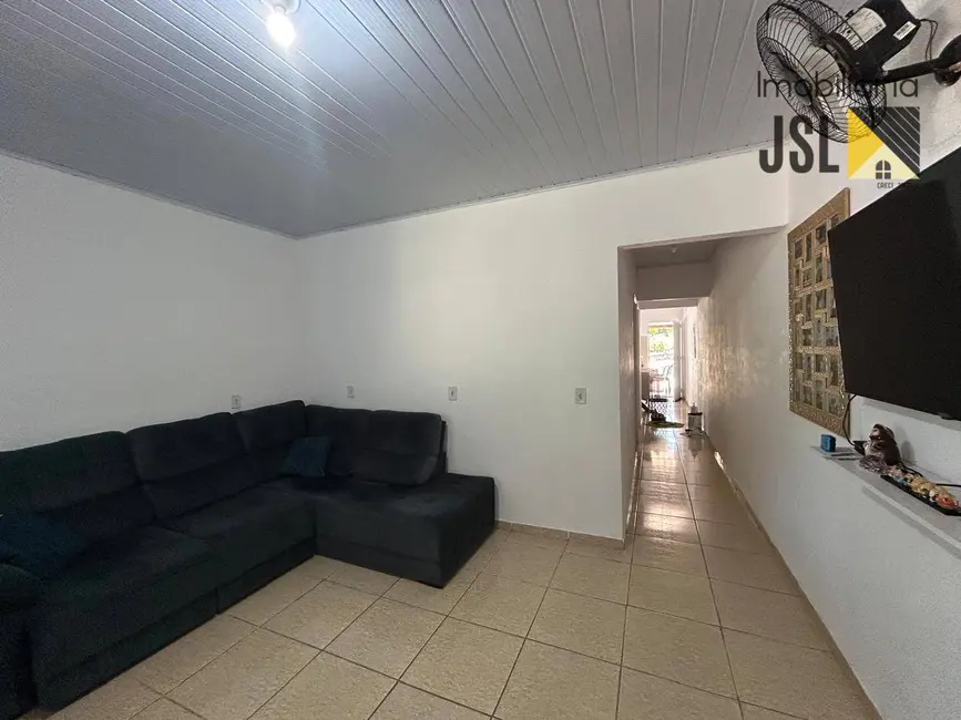 Chácara com 2 quartos à venda, 1200m2 em Cacapava - SP - imagem 9 Foto 9 de Chácara com 2 quartos à venda, 1200m2 em Cacapava - SP