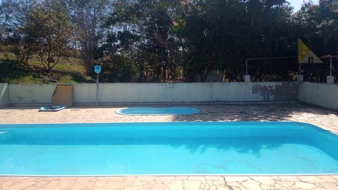 Chácara com 2 quartos à venda, 3186m2 em Guamirim, Cacapava - SP - imagem 3 Foto 3 de Chácara com 2 quartos à venda, 3186m2 em Guamirim, Cacapava - SP
