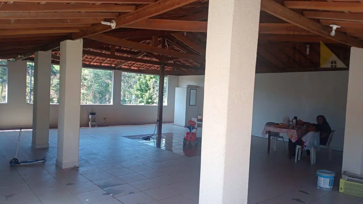 Chácara com 2 quartos à venda, 3186m2 em Guamirim, Cacapava - SP - imagem 4 Foto 4 de Chácara com 2 quartos à venda, 3186m2 em Guamirim, Cacapava - SP