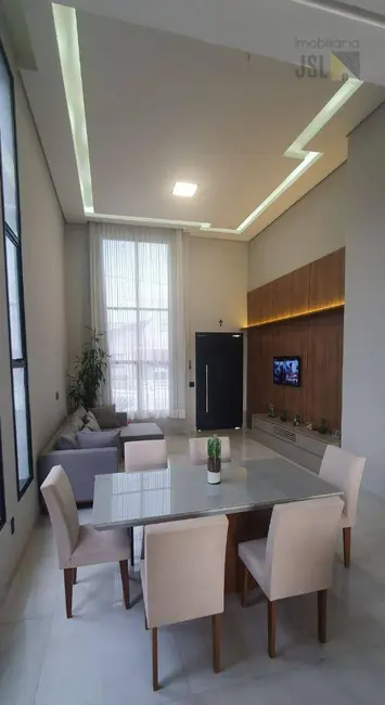 Casa de Condomínio com 3 quartos à venda, 360m2 em Cacapava - SP - imagem 2 Foto 2 de Casa de Condomínio com 3 quartos à venda, 360m2 em Cacapava - SP