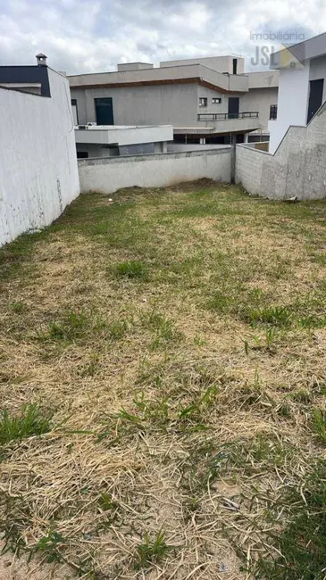 Foto 1 de Terreno / Lote à venda, 271m2 em Cacapava - SP