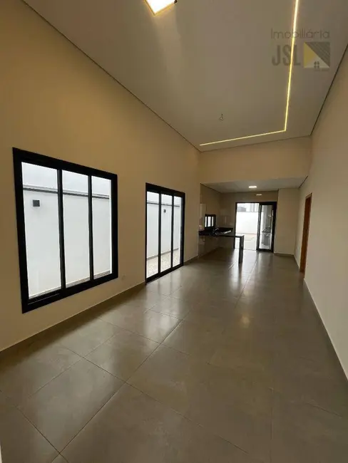 Foto 2 de Casa de Condomínio com 3 quartos à venda, 250m2 em Cacapava - SP