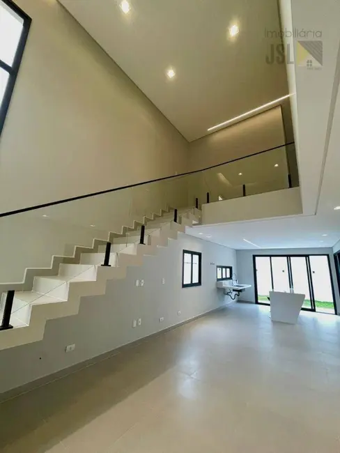 Foto 1 de Sobrado com 3 quartos à venda, 250m2 em Cacapava - SP