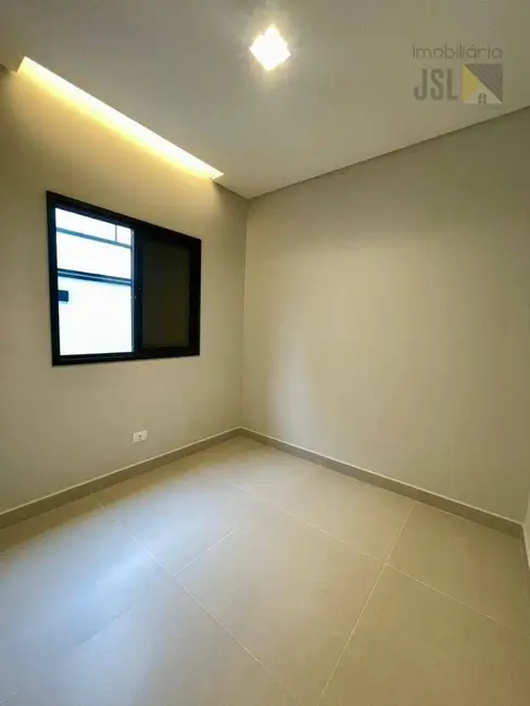 Foto 9 de Sobrado com 3 quartos à venda, 250m2 em Cacapava - SP