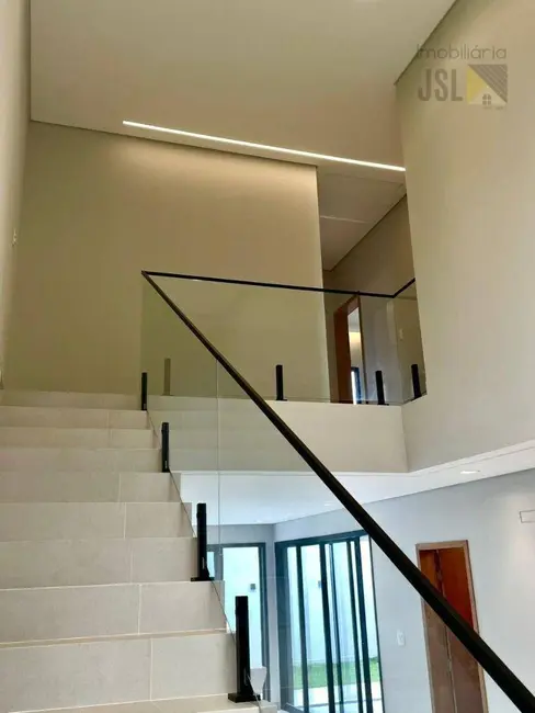 Foto 6 de Sobrado com 3 quartos à venda, 250m2 em Cacapava - SP