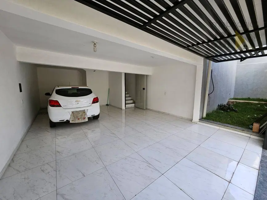 Foto 2 de Sobrado com 2 quartos à venda, 140m2 em Borda da Mata, Cacapava - SP