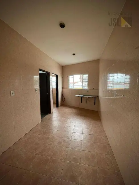 Foto 2 de Apartamento com 2 quartos para alugar, 75m2 em Vila São João, Cacapava - SP