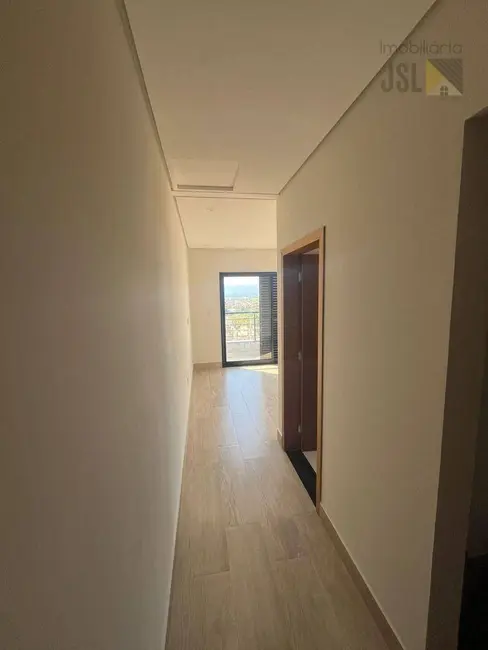 Foto 5 de Sobrado com 3 quartos à venda, 254m2 em Cacapava - SP