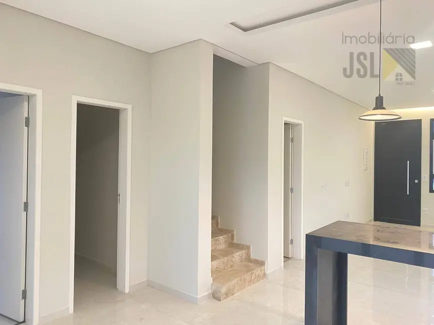 Foto 3 de Sobrado com 3 quartos à venda, 250m2 em Cacapava - SP