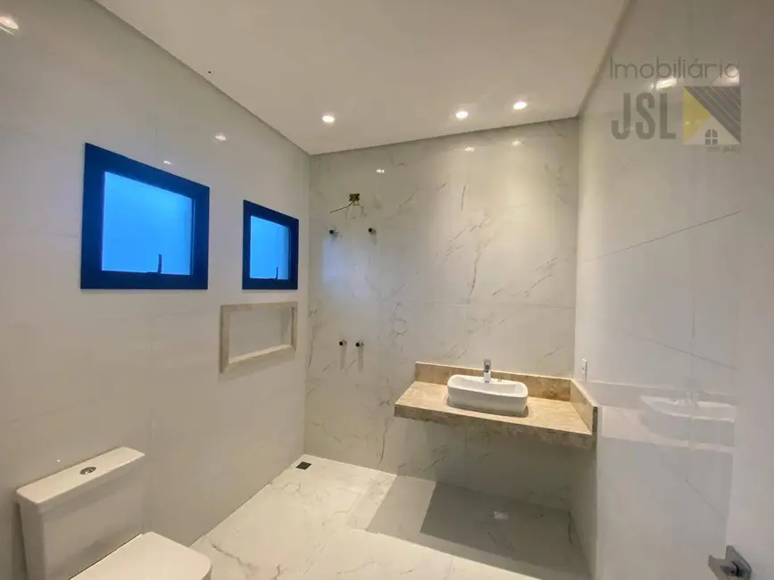 Foto 9 de Sobrado com 3 quartos à venda, 250m2 em Cacapava - SP