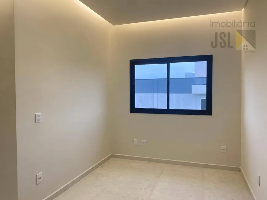 Foto 8 de Sobrado com 3 quartos à venda, 250m2 em Cacapava - SP