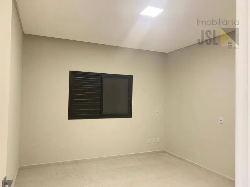 Foto 6 de Sobrado com 3 quartos à venda, 250m2 em Cacapava - SP