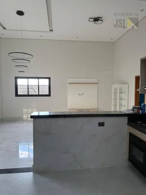 Foto 3 de Casa de Condomínio com 3 quartos à venda, 300m2 em Cacapava - SP