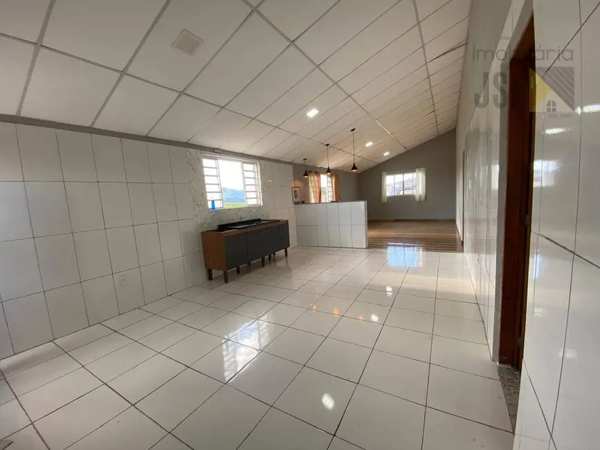 Chácara com 3 quartos à venda, 2000m2 em Boa Vista, Cacapava - SP - imagem 6 Foto 6 de Chácara com 3 quartos à venda, 2000m2 em Boa Vista, Cacapava - SP