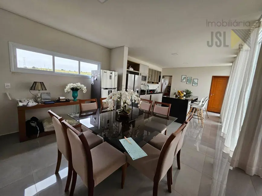 Foto 5 de Sobrado com 3 quartos à venda e para alugar, 384m2 em Cacapava - SP