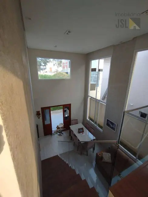 Foto 3 de Casa com 3 quartos à venda, 250m2 em Cacapava - SP