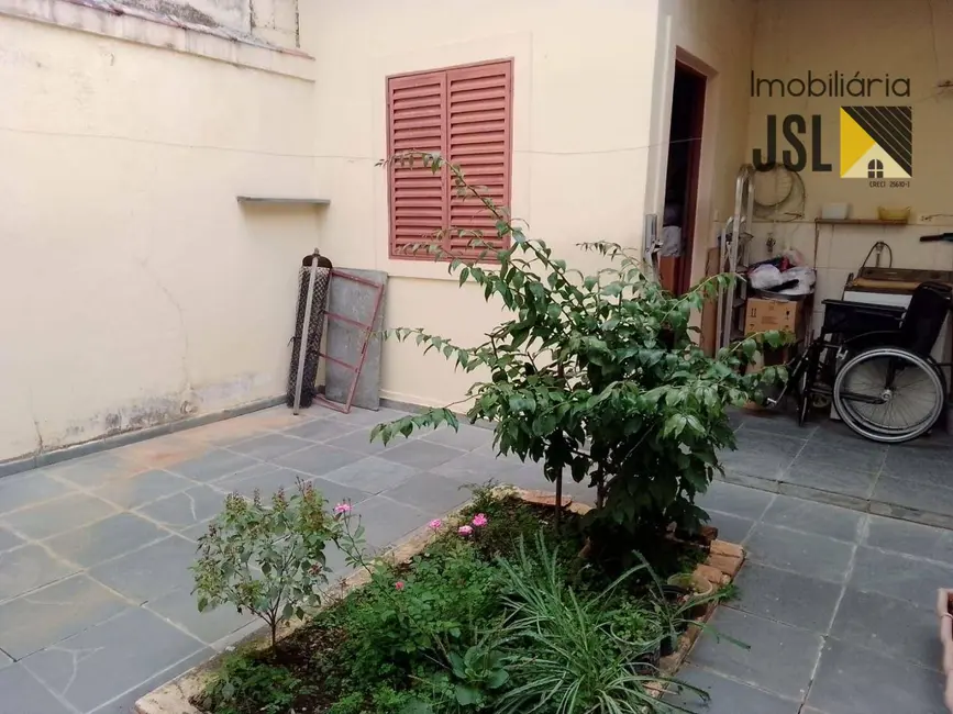 Sobrado com 3 quartos à venda, 150m2 em Vila Resende, Cacapava - SP - imagem 9 Foto 9 de Sobrado com 3 quartos à venda, 150m2 em Vila Resende, Cacapava - SP