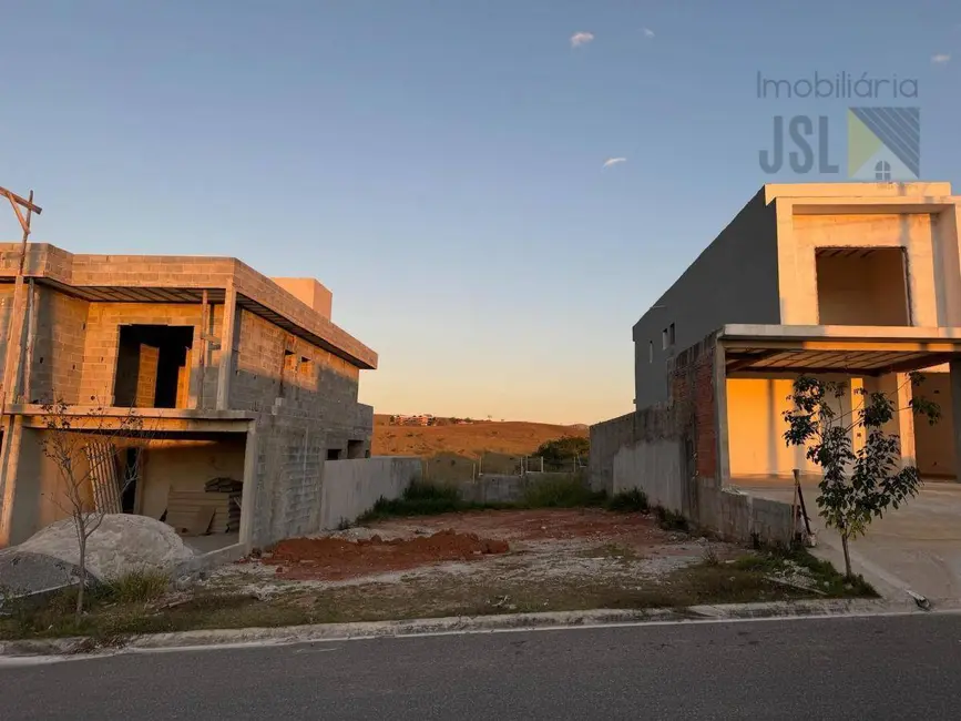 Foto 1 de Terreno / Lote à venda, 300m2 em Cacapava - SP