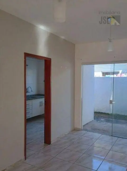 Foto 3 de Casa de Condomínio com 2 quartos à venda, 127m2 em Vila Bandeirantes, Cacapava - SP
