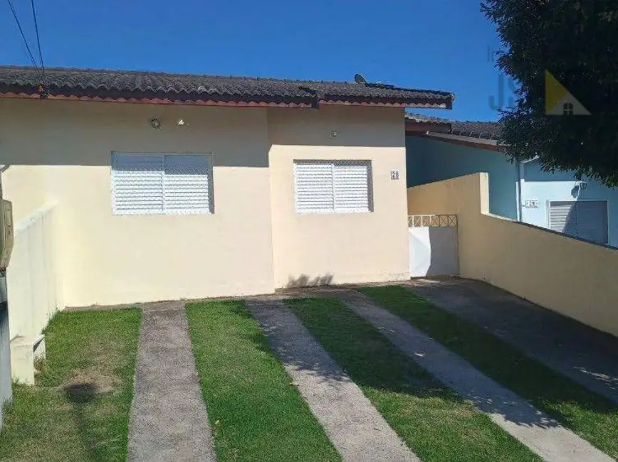Foto 1 de Casa de Condomínio com 2 quartos à venda, 127m2 em Vila Bandeirantes, Cacapava - SP