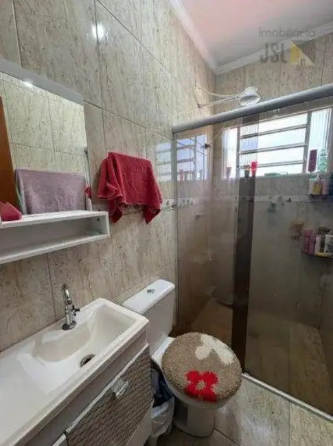 Foto 8 de Sobrado com 2 quartos à venda e para alugar, 80m2 em Village das Flores, Cacapava - SP