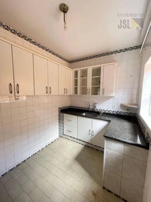 Casa com 3 quartos à venda, 282m2 em Vila Resende, Cacapava - SP - imagem 6 Foto 6 de Casa com 3 quartos à venda, 282m2 em Vila Resende, Cacapava - SP