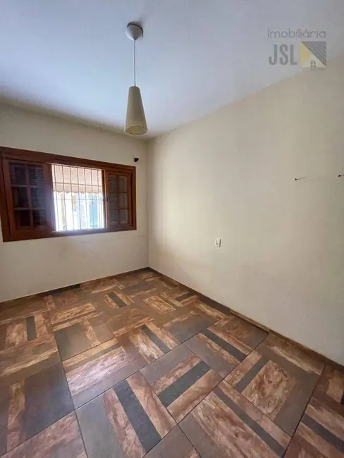 Casa com 3 quartos à venda, 282m2 em Vila Resende, Cacapava - SP - imagem 9 Foto 9 de Casa com 3 quartos à venda, 282m2 em Vila Resende, Cacapava - SP
