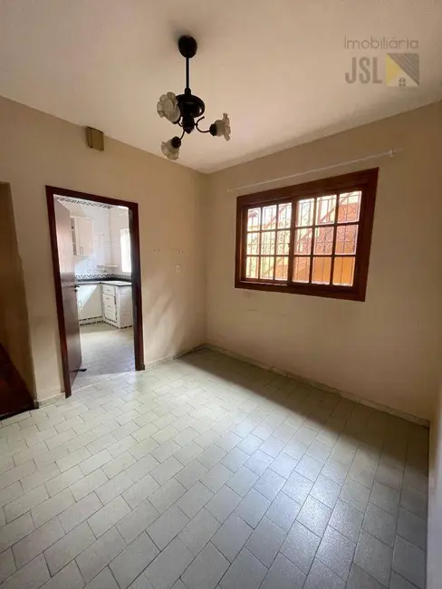 Casa com 3 quartos à venda, 282m2 em Vila Resende, Cacapava - SP - imagem 5 Foto 5 de Casa com 3 quartos à venda, 282m2 em Vila Resende, Cacapava - SP