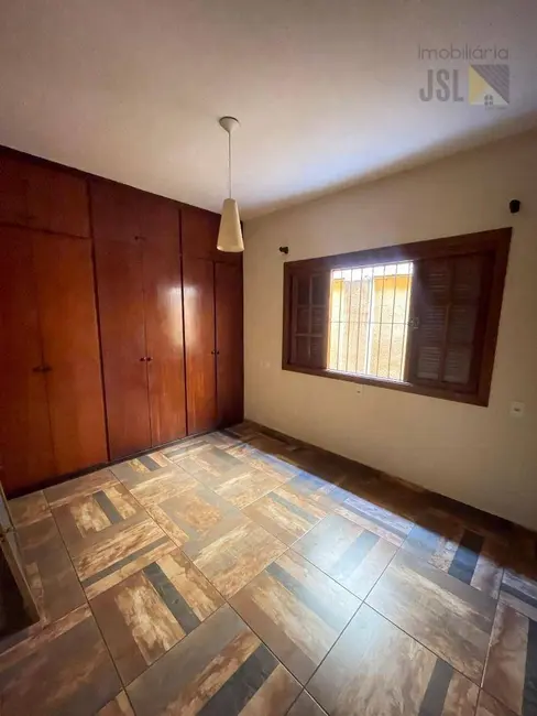 Casa com 3 quartos à venda, 282m2 em Vila Resende, Cacapava - SP - imagem 7 Foto 7 de Casa com 3 quartos à venda, 282m2 em Vila Resende, Cacapava - SP