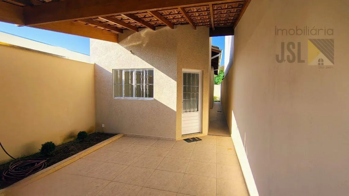 Foto 1 de Casa com 2 quartos à venda, 150m2 em Jardim Amália, Cacapava - SP