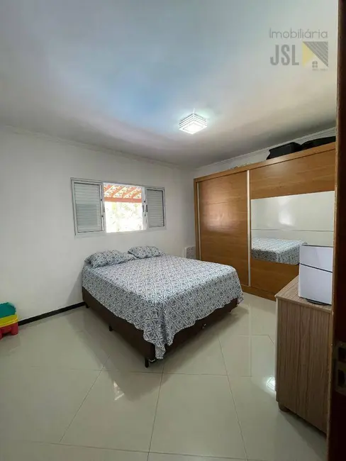 Chácara com 3 quartos à venda, 1000m2 em Portal Mantiqueira, Cacapava - SP - imagem 4 Foto 4 de Chácara com 3 quartos à venda, 1000m2 em Portal Mantiqueira, Cacapava - SP