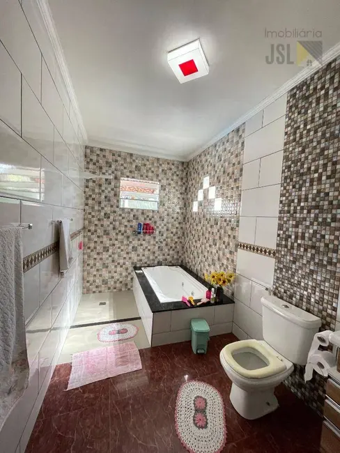 Chácara com 3 quartos à venda, 1000m2 em Portal Mantiqueira, Cacapava - SP - imagem 7 Foto 7 de Chácara com 3 quartos à venda, 1000m2 em Portal Mantiqueira, Cacapava - SP