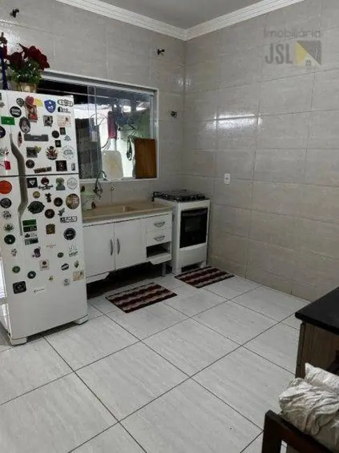 Sobrado com 2 quartos à venda, 87m2 em Cacapava - SP - imagem 3 Foto 3 de Sobrado com 2 quartos à venda, 87m2 em Cacapava - SP