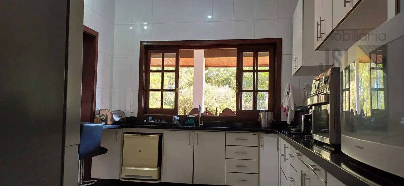 Foto 7 de Chácara com 3 quartos à venda, 2600m2 em Chácaras Encosta de São Carlos, Cacapava - SP