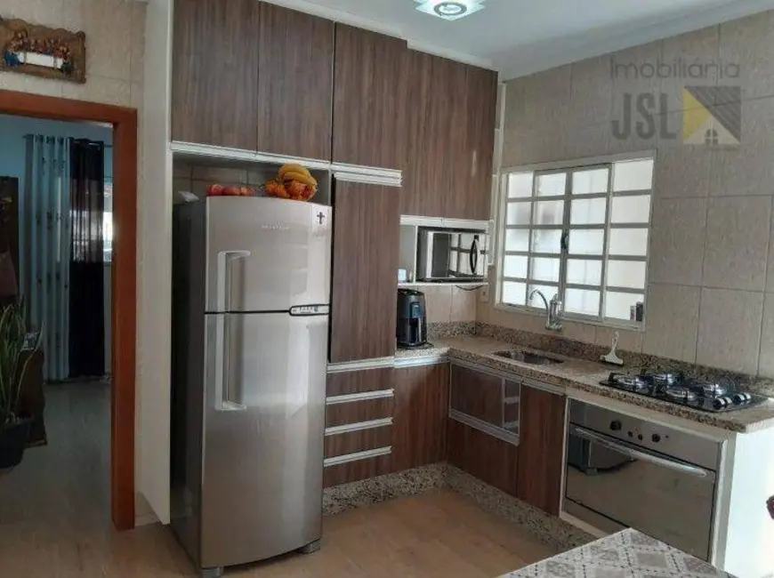 Foto 4 de Casa com 2 quartos à venda, 150m2 em Parque Residencial Nova Caçapava, Cacapava - SP