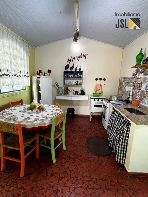 Chácara com 3 quartos à venda, 3900m2 em Cacapava - SP - imagem 2 Foto 2 de Chácara com 3 quartos à venda, 3900m2 em Cacapava - SP