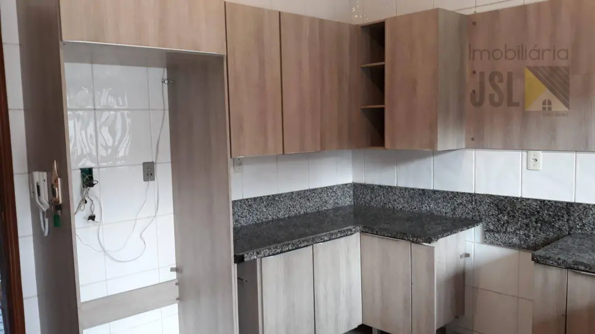Foto 3 de Casa com 2 quartos à venda e para alugar, 275m2 em Cacapava - SP