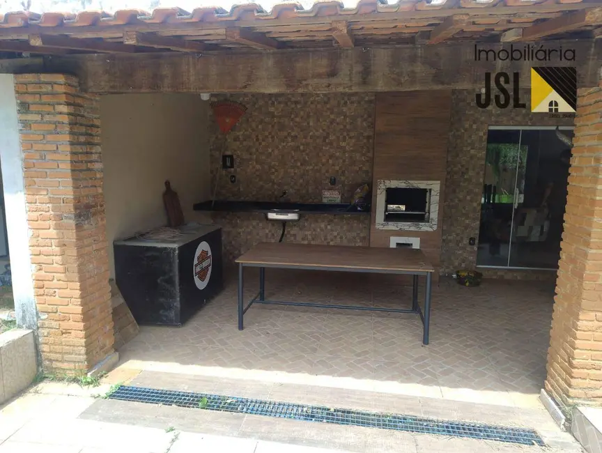 Chácara com 3 quartos à venda, 2600m2 em Borda da Mata, Cacapava - SP - imagem 2 Foto 2 de Chácara com 3 quartos à venda, 2600m2 em Borda da Mata, Cacapava - SP