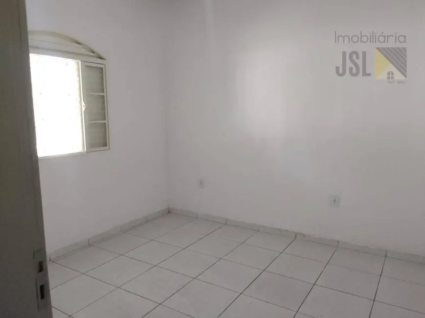 Foto 4 de Casa com 2 quartos à venda, 98m2 em Vila Santos, Cacapava - SP