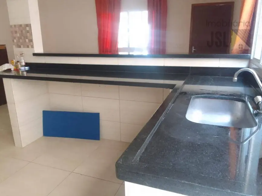 Sobrado com 3 quartos à venda, 150m2 em Perinho, Cacapava - SP - imagem 5 Foto 5 de Sobrado com 3 quartos à venda, 150m2 em Perinho, Cacapava - SP