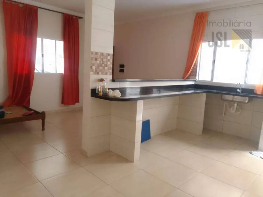 Sobrado com 3 quartos à venda, 150m2 em Perinho, Cacapava - SP - imagem 3 Foto 3 de Sobrado com 3 quartos à venda, 150m2 em Perinho, Cacapava - SP