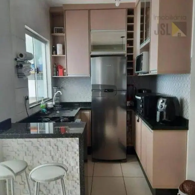 Foto 4 de Sobrado com 2 quartos à venda, 125m2 em Jardim Panorama, Cacapava - SP