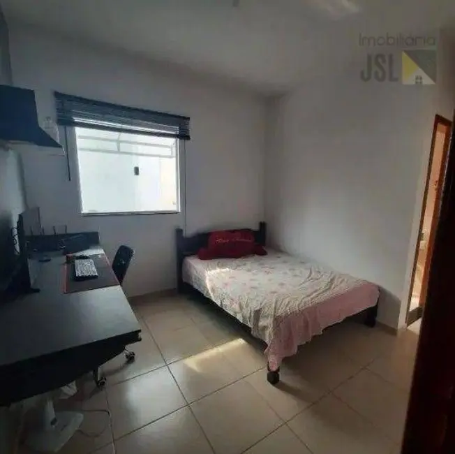 Foto 5 de Sobrado com 2 quartos à venda, 125m2 em Jardim Panorama, Cacapava - SP