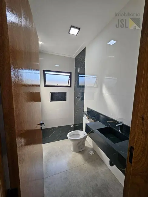 Foto 9 de Casa com 3 quartos à venda, 150m2 em Vila Santos, Cacapava - SP