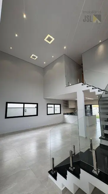 Foto 1 de Sobrado com 3 quartos à venda, 300m2 em Cacapava - SP