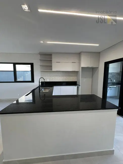 Foto 5 de Sobrado com 3 quartos à venda, 300m2 em Cacapava - SP