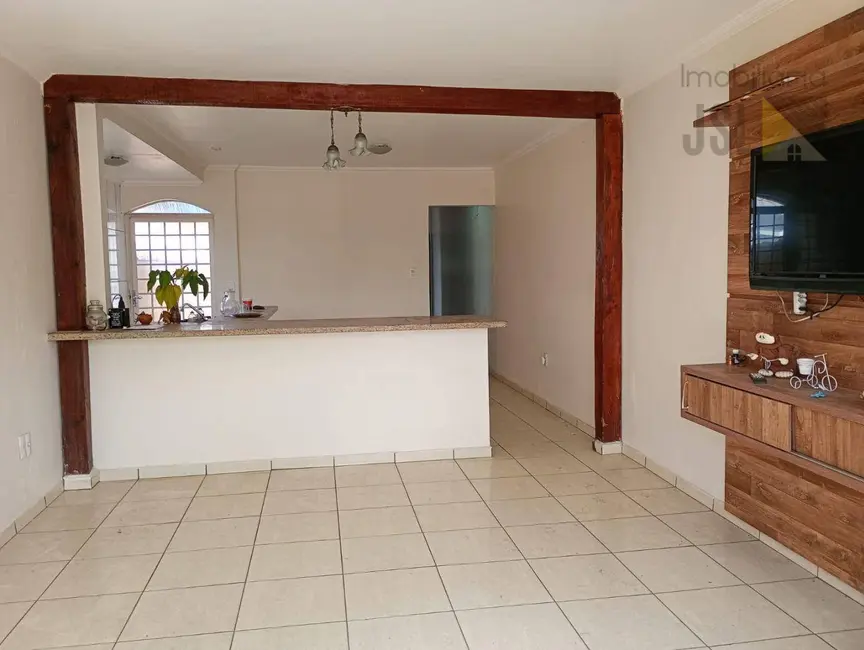Foto 2 de Sobrado com 4 quartos à venda, 125m2 em Vila Antônio Augusto Luiz, Cacapava - SP