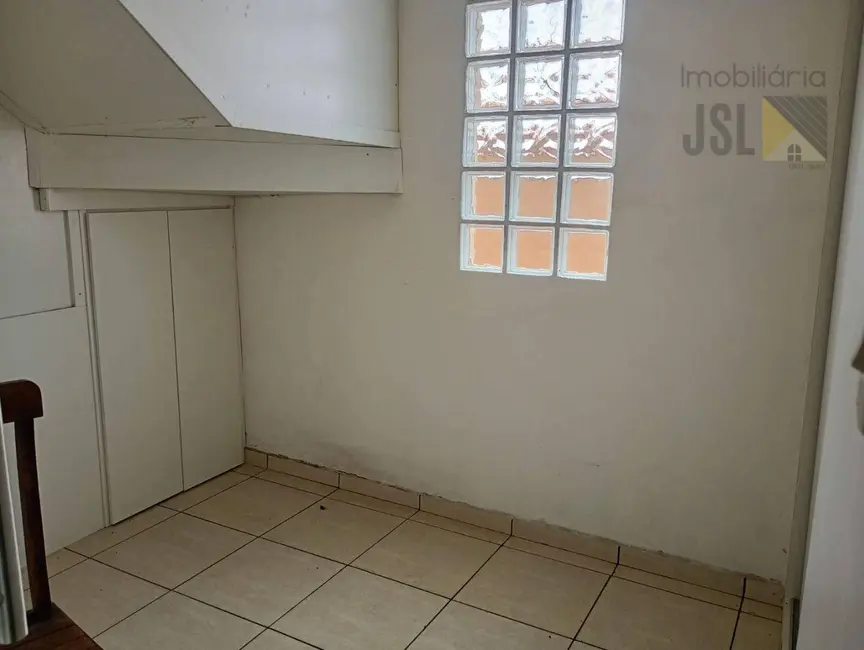 Sobrado com 4 quartos à venda, 125m2 em Vila Antônio Augusto Luiz, Cacapava - SP - imagem 7 Foto 7 de Sobrado com 4 quartos à venda, 125m2 em Vila Antônio Augusto Luiz, Cacapava - SP