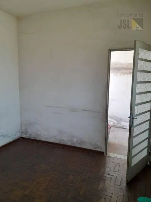 Foto 4 de Casa com 2 quartos à venda, 170m2 em Jardim Caçapava, Cacapava - SP