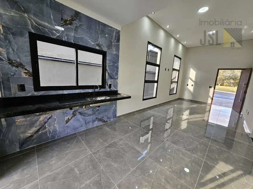 Foto 3 de Casa de Condomínio com 3 quartos à venda, 251m2 em Cacapava - SP